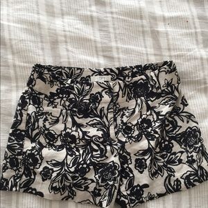 Loft floral linen/cotton shorts